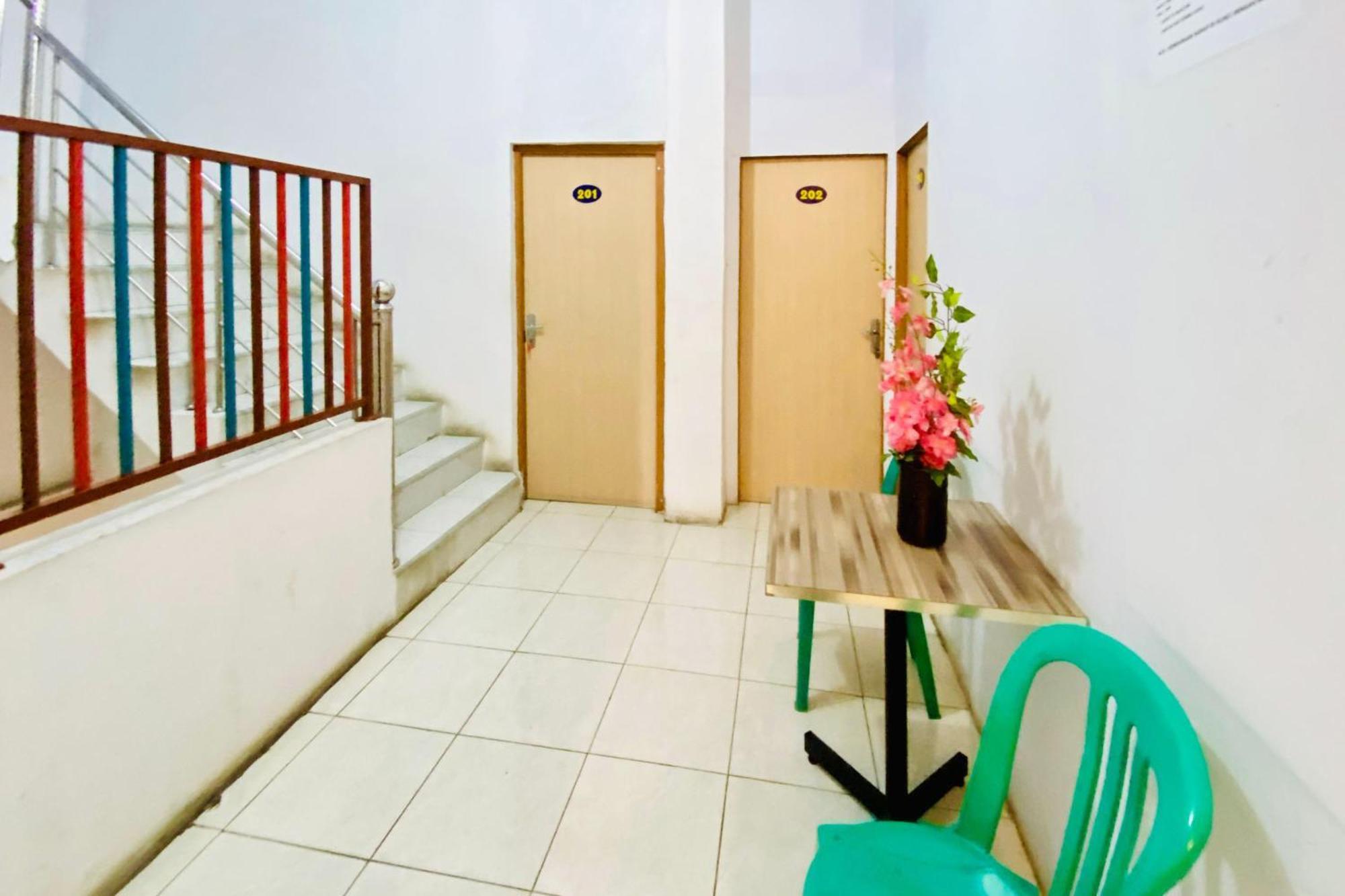 Reddoorz At Star Hill Inn Syariah Tebing Tinggi Rantau Laban Exterior foto
