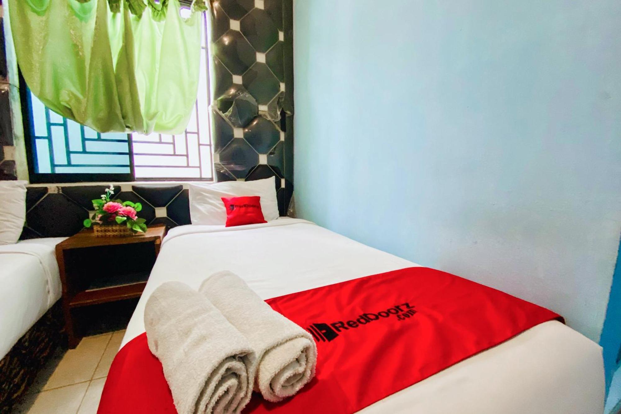 Reddoorz At Star Hill Inn Syariah Tebing Tinggi Rantau Laban Exterior foto