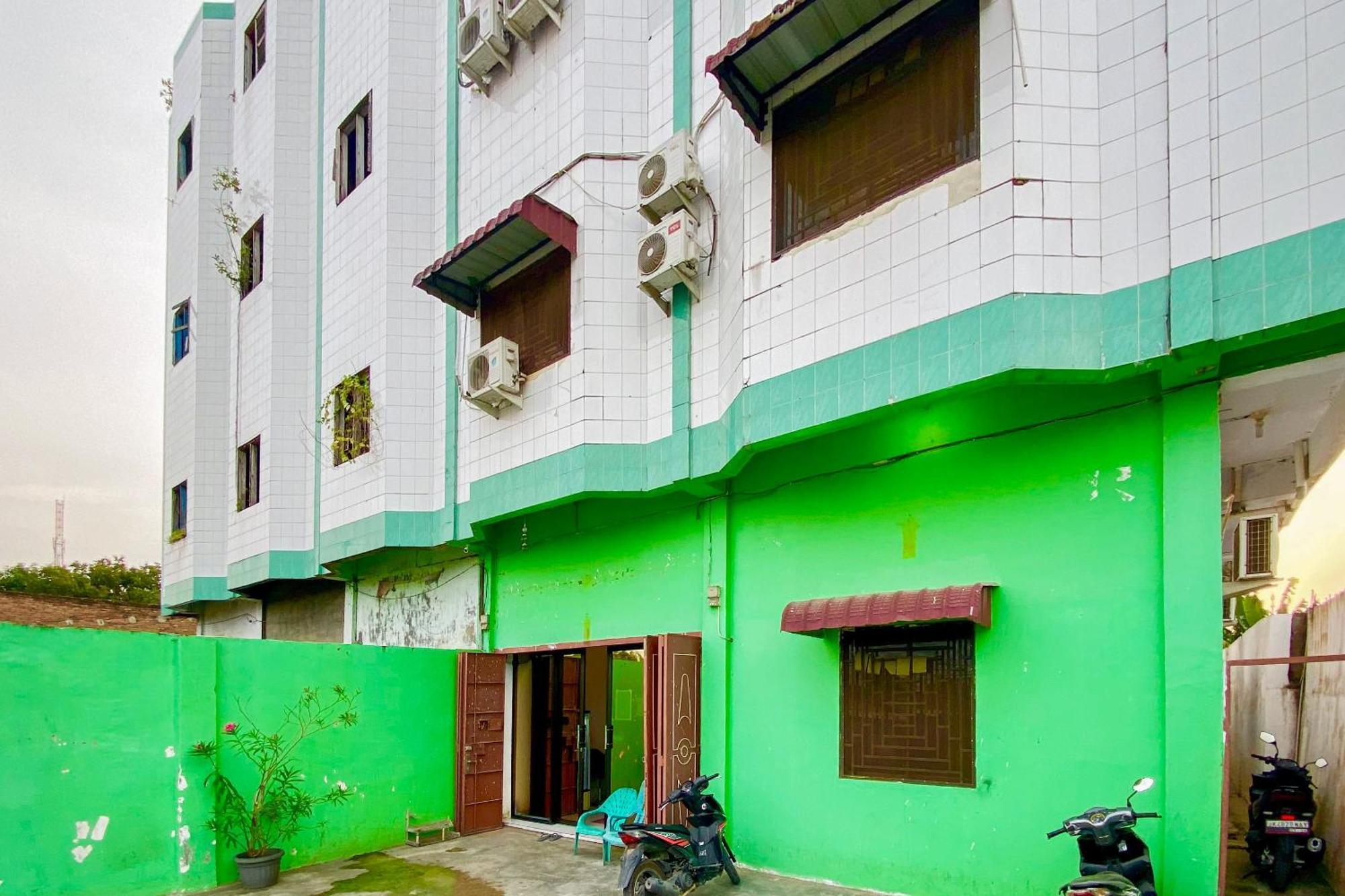 Reddoorz At Star Hill Inn Syariah Tebing Tinggi Rantau Laban Exterior foto